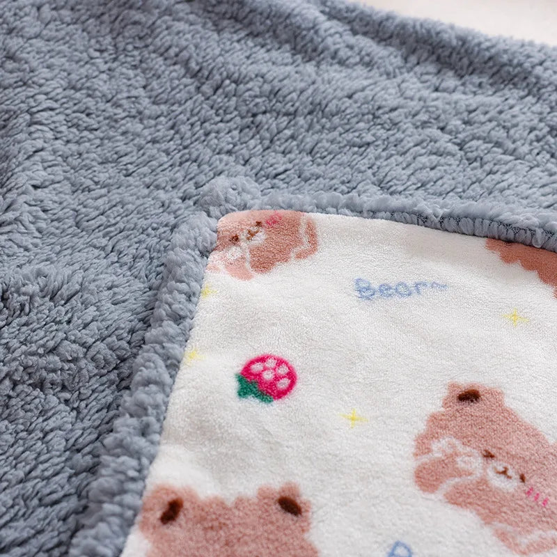 Dog Blanket Double Layer Thickened Quilt Cushion Plush Pet Blanket Sofa Dog Beds Mats Pet Products Home Carpet Doormat