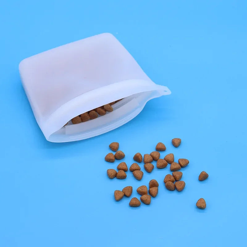 Portable Pet Food Pouch Waterproof Silicone Treat Bag For Dog Cat Outdoor Training Walking Hike Travel Snacks Spring
