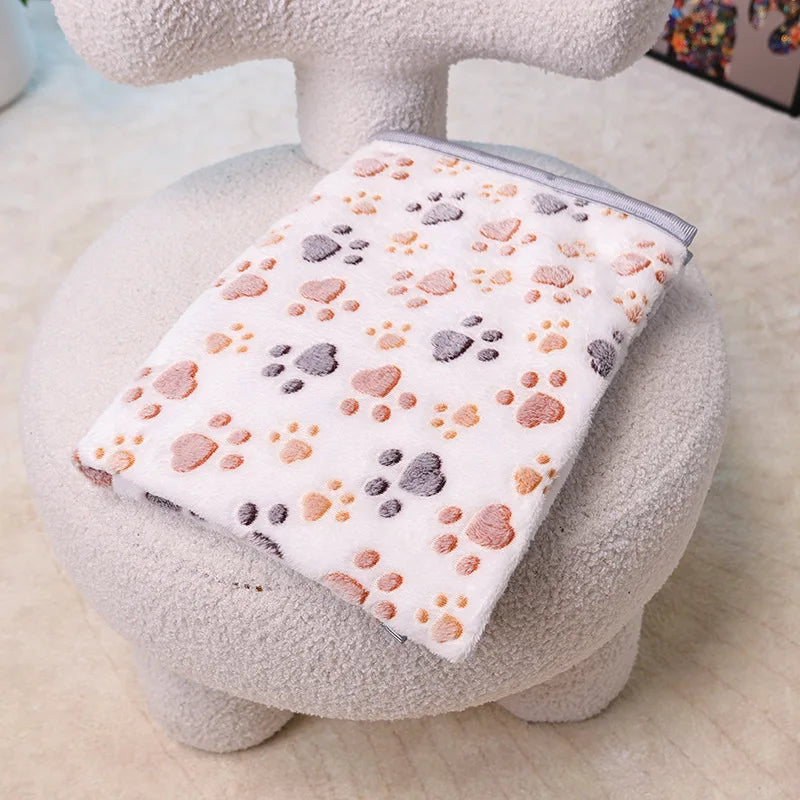 Dog Beds Mats Pet Products Cat Footprints Dog Blankets Kennel Cushions Fleece Warm Dog Blankets Pet Supplies Home Carpet Doormat