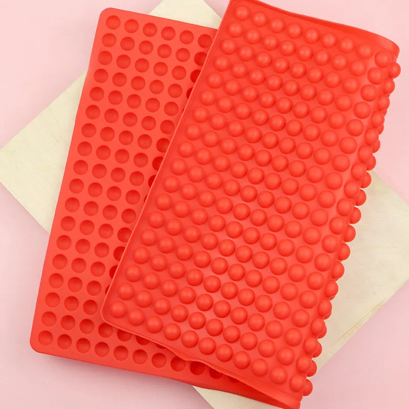 468 Mini hemispherical hole Mold Microwave Oven Pad Kitchen Drainage mat soft Silicone Mold making dog food Chocolate Candy Mold